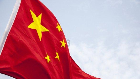 逃离空旷大街